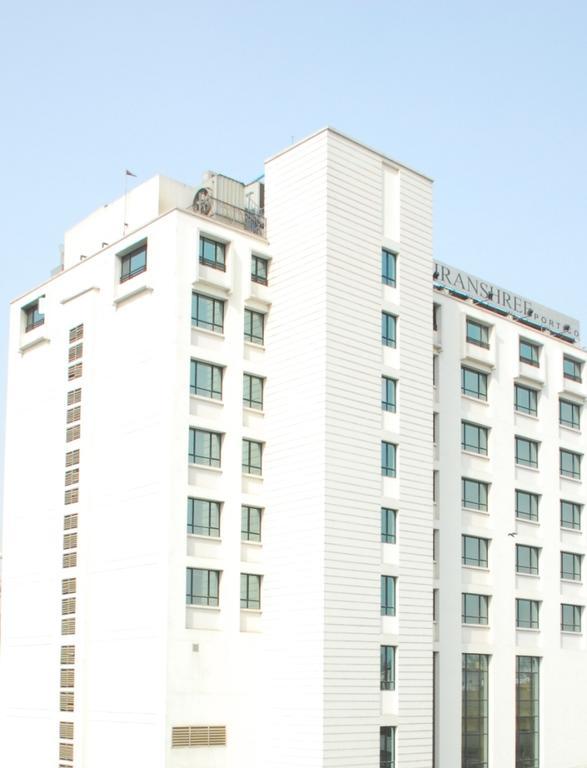 Hotel Kiranshree Portico Guwahati Exterior foto